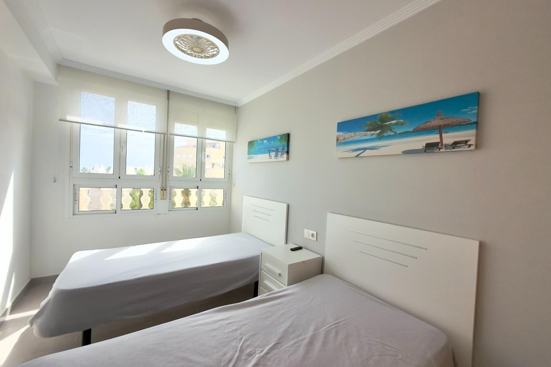 Venta - Apartamento / Piso -
Guardamar del Segura - Urbanizaciones