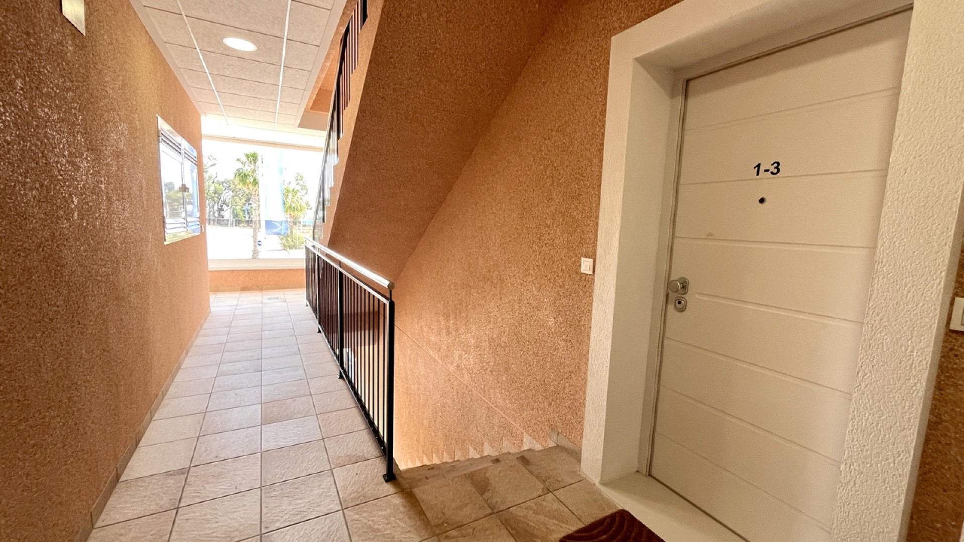 Venta - Apartamento piso -
Guardamar del Segura