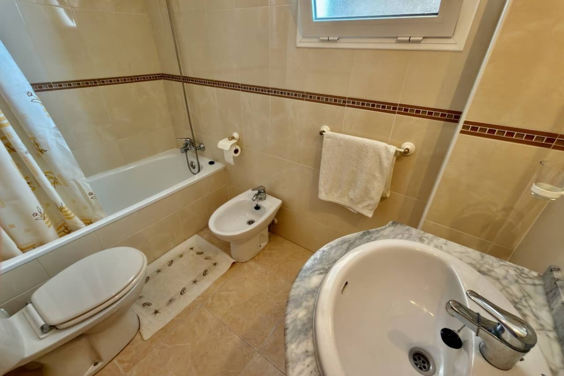 Venta - Apartamento / Piso -
Guardamar del Segura