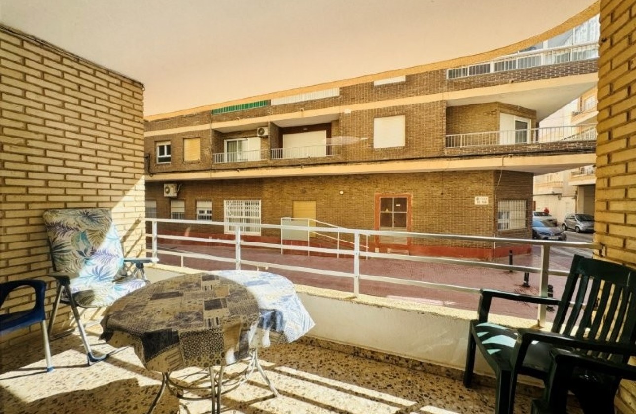 Venta - Apartamento / Piso -
La Mata - Costa Blanca