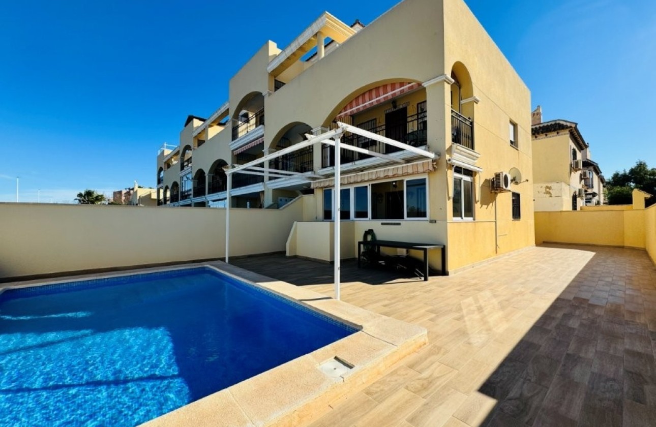 Venta - Apartamento / Piso -
La Mata - Costa Blanca
