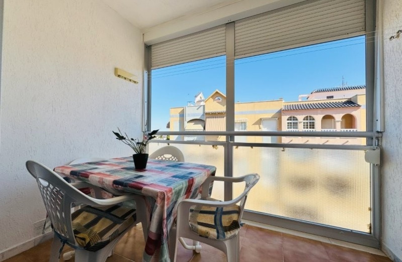 Venta - Apartamento / Piso -
La Mata - Costa Blanca