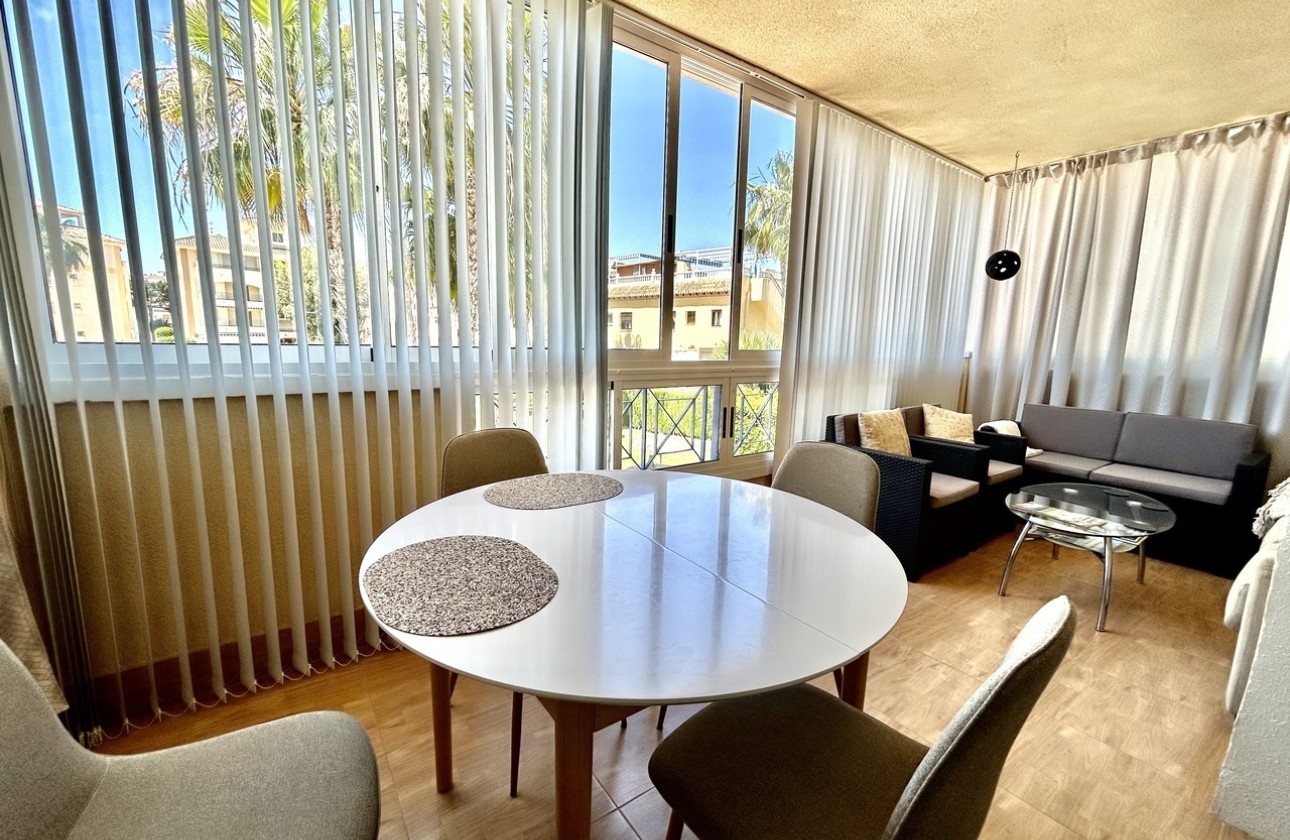 Venta - Apartamento / Piso -
La Mata - Costa Blanca