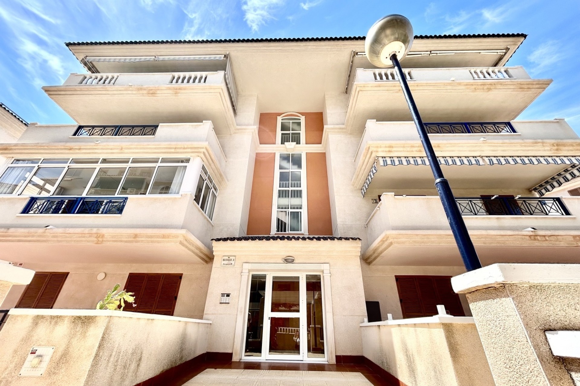 Venta - Apartamento / Piso -
La Mata - Costa Blanca