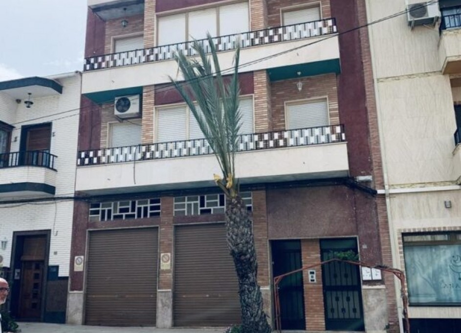 Venta - Apartamento piso -
La Romana