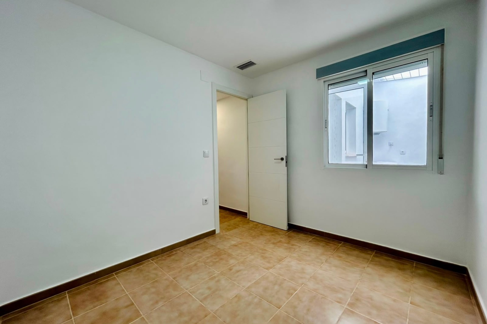 Venta - Apartamento / Piso -
La Siesta - El Salado - Torreta - Costa Blanca