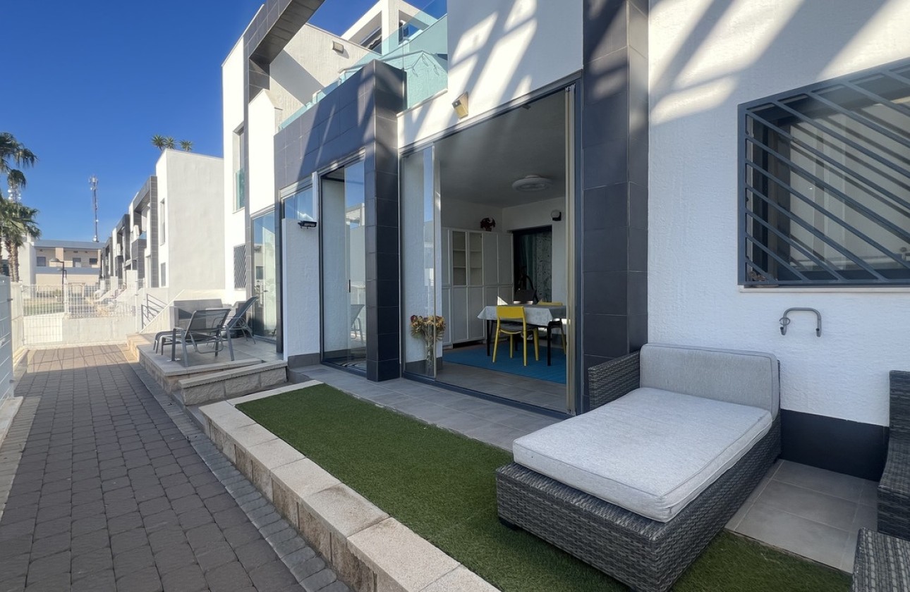Venta - Apartamento / Piso -
La Zenia - Costa Blanca