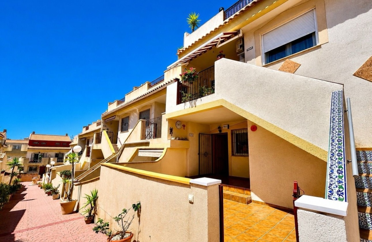 Venta - Apartamento / Piso -
La Zenia - Costa Blanca