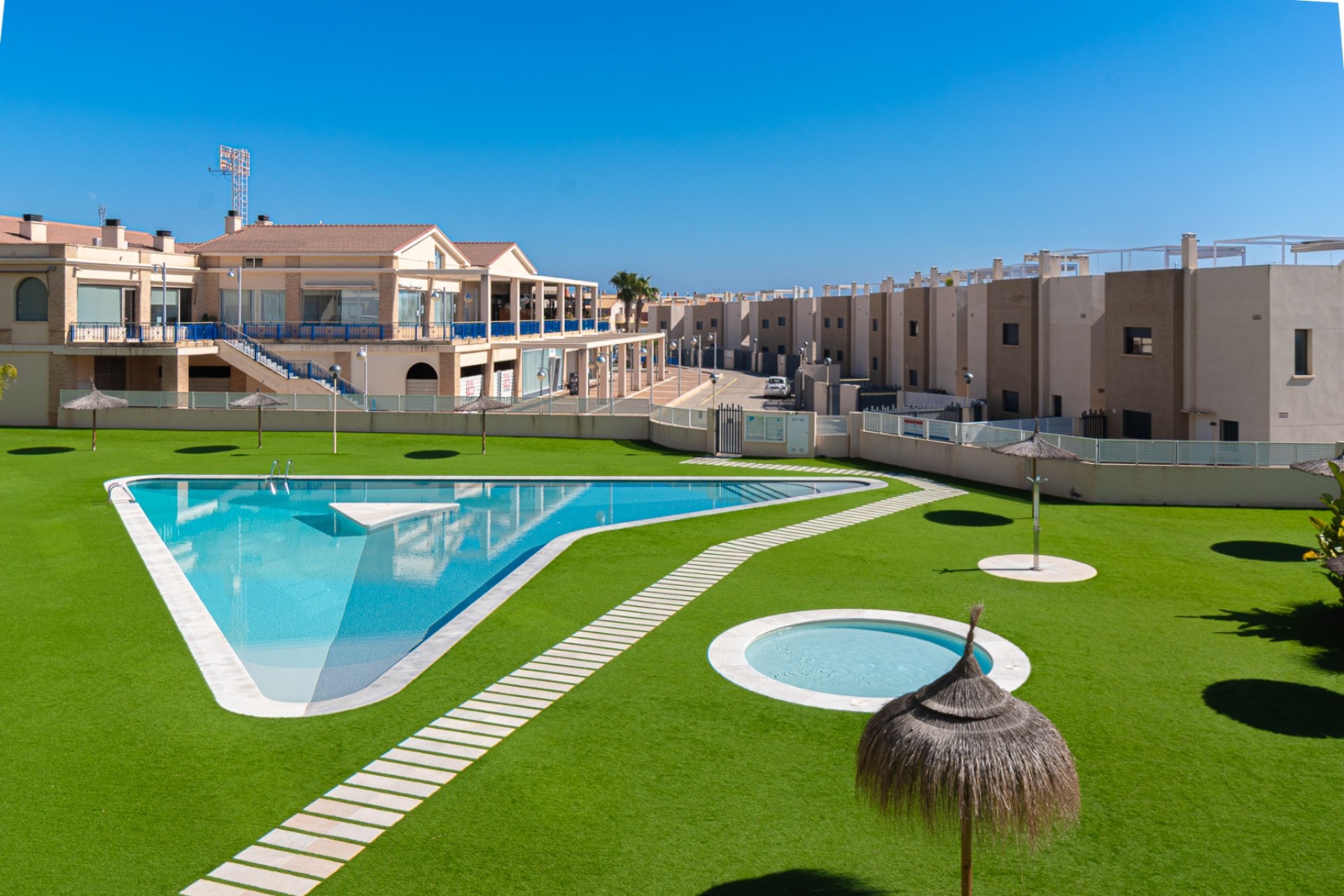 Venta - Apartamento / Piso -
La Zenia