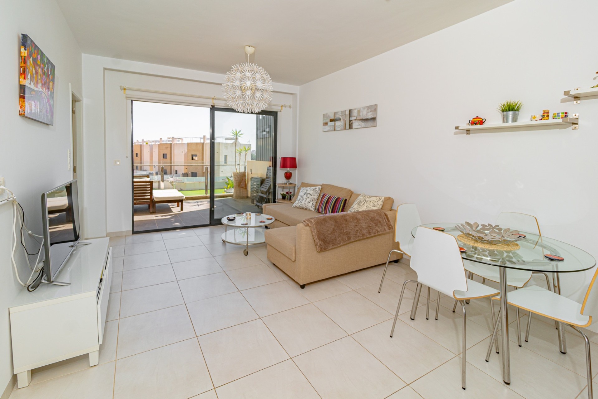 Venta - Apartamento / Piso -
La Zenia