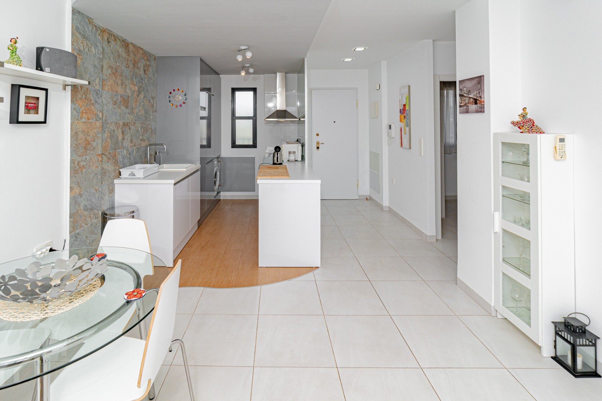 Venta - Apartamento / Piso -
La Zenia