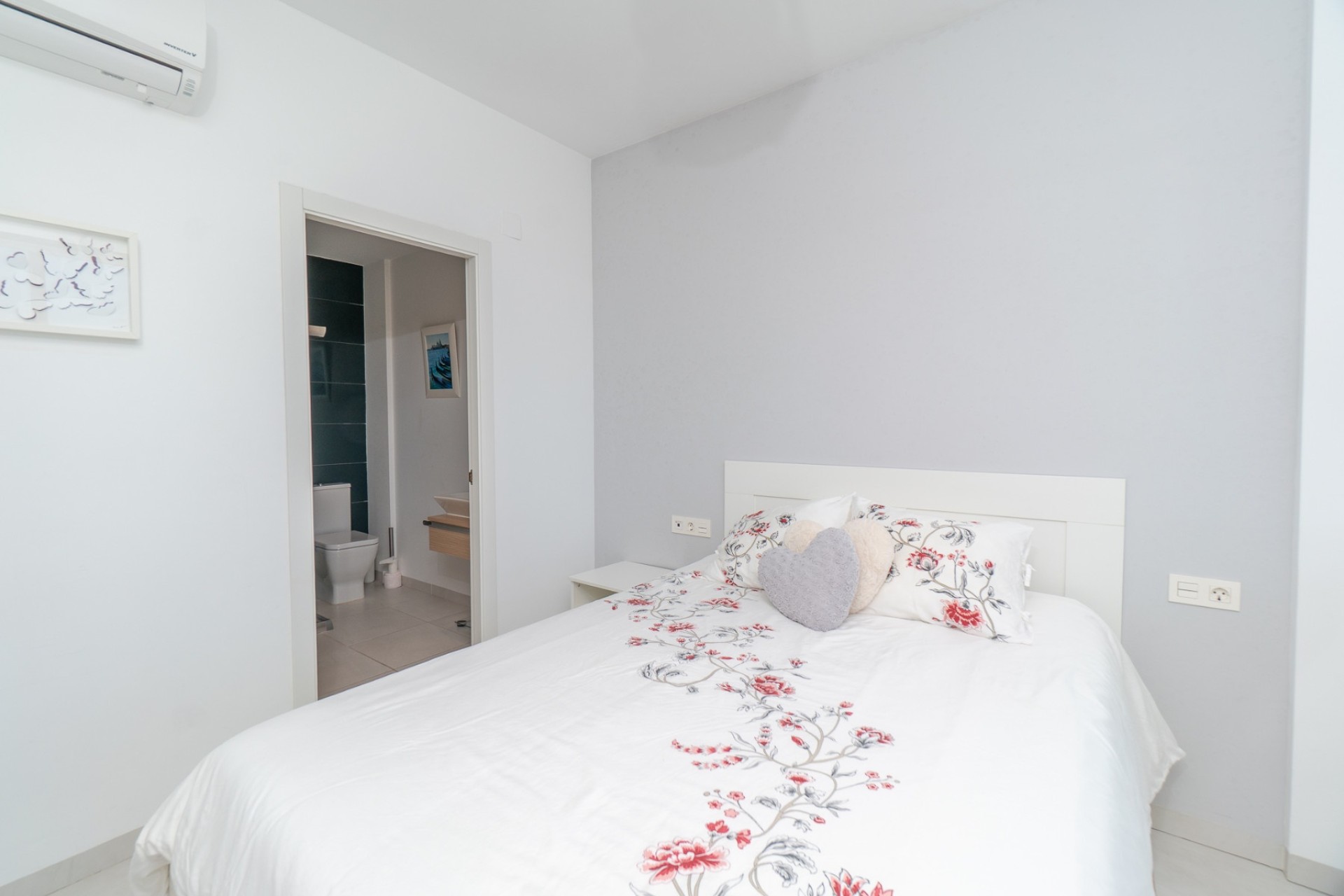 Venta - Apartamento / Piso -
La Zenia