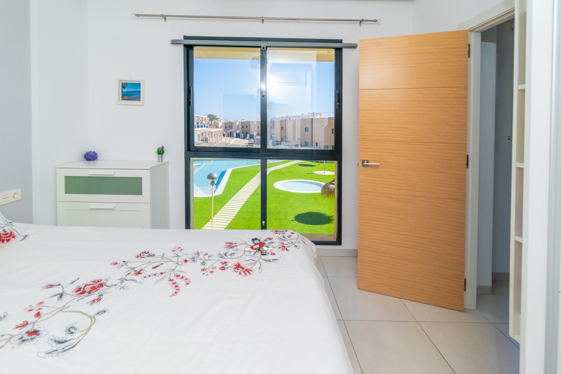 Venta - Apartamento / Piso -
La Zenia