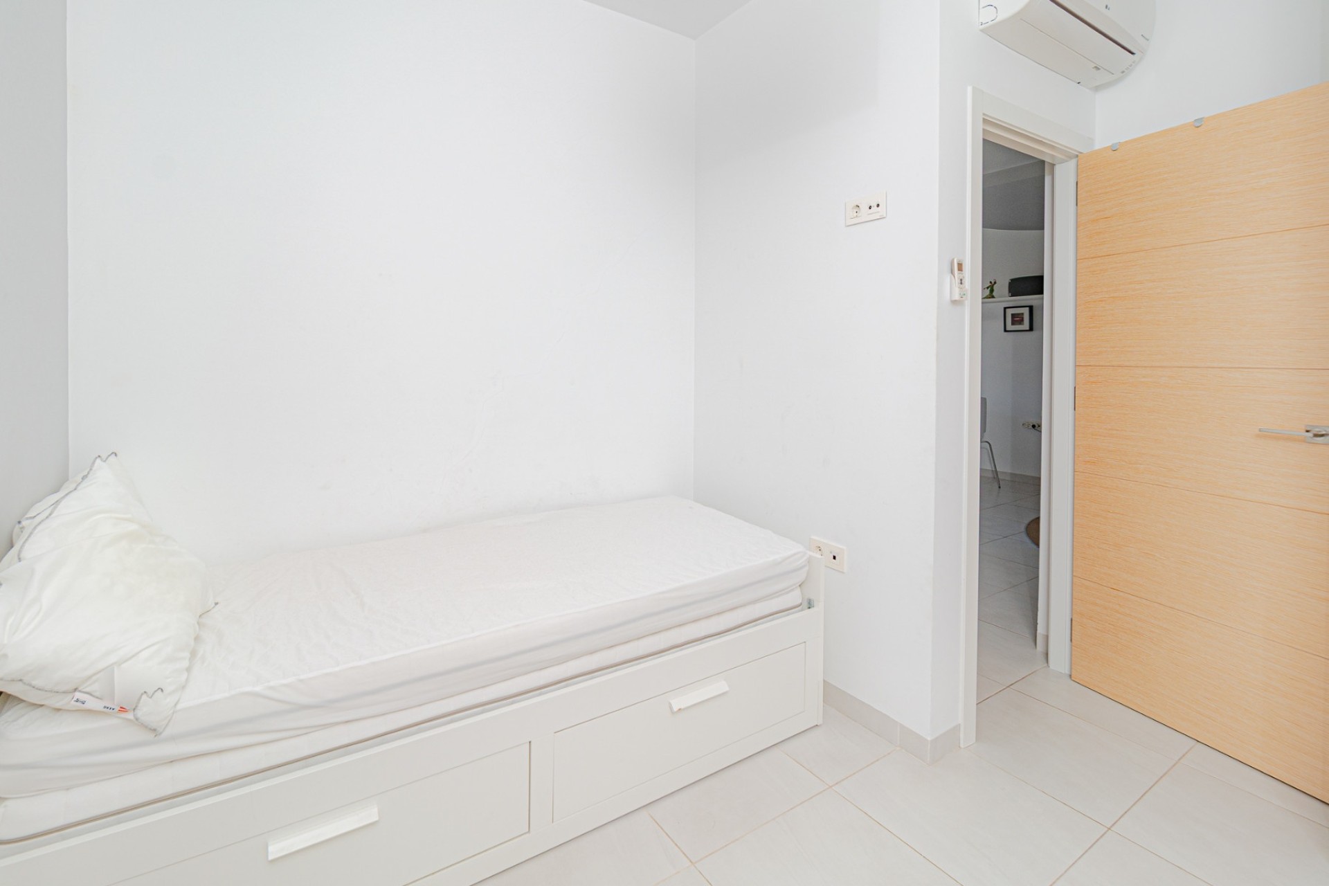 Venta - Apartamento / Piso -
La Zenia