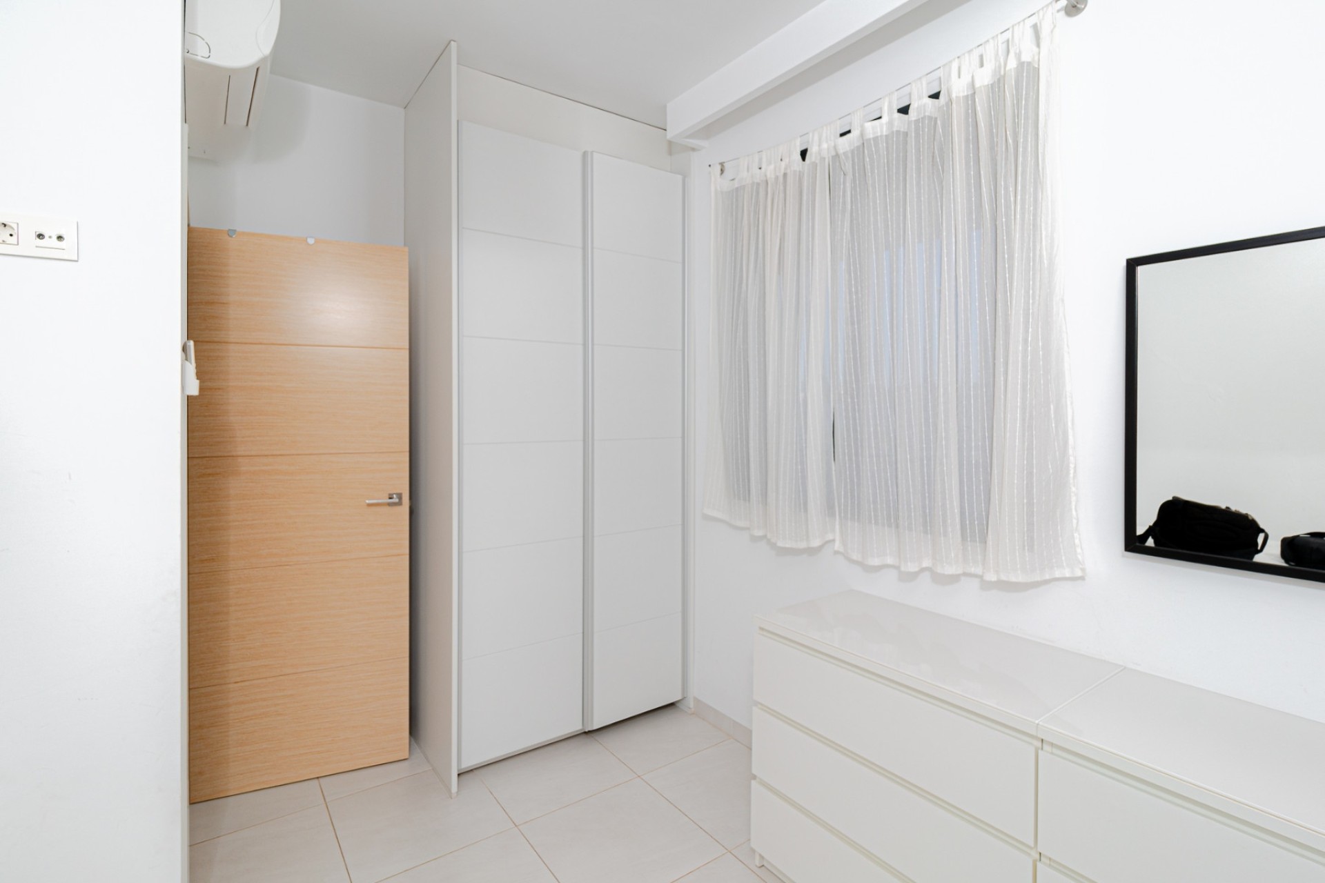 Venta - Apartamento / Piso -
La Zenia