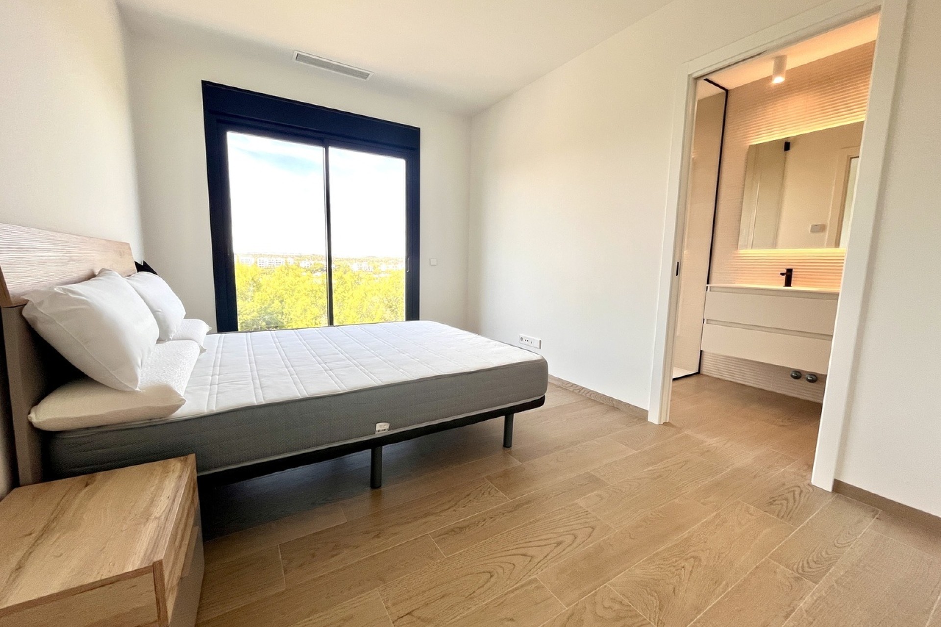 Venta - Apartamento / Piso -
Las Colinas Golf Resort - Costa Blanca