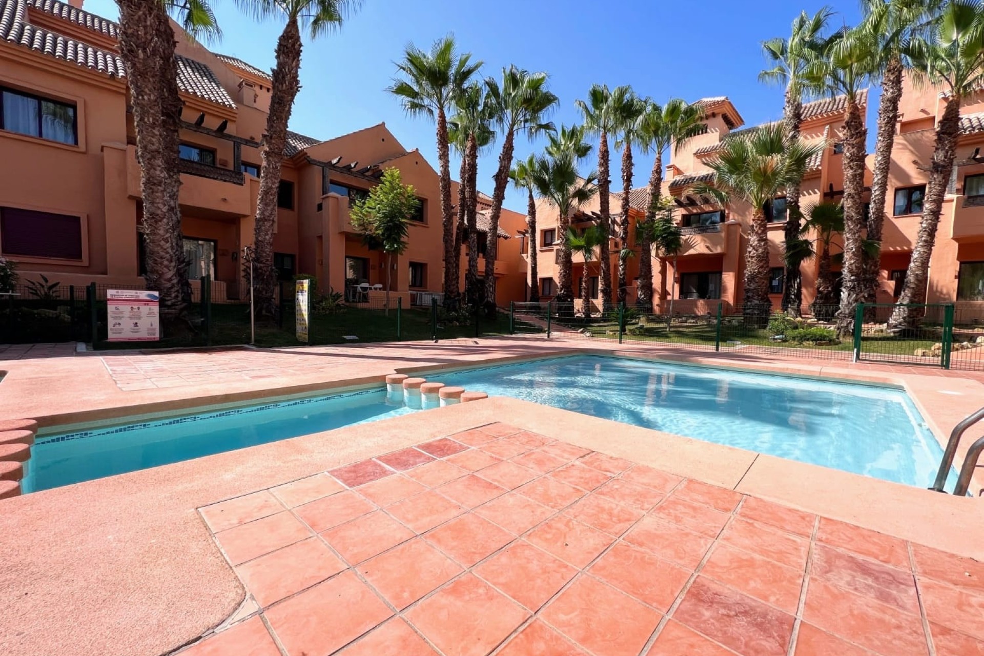 Venta - Apartamento / Piso -
Los Alcázares - Los Alcazares