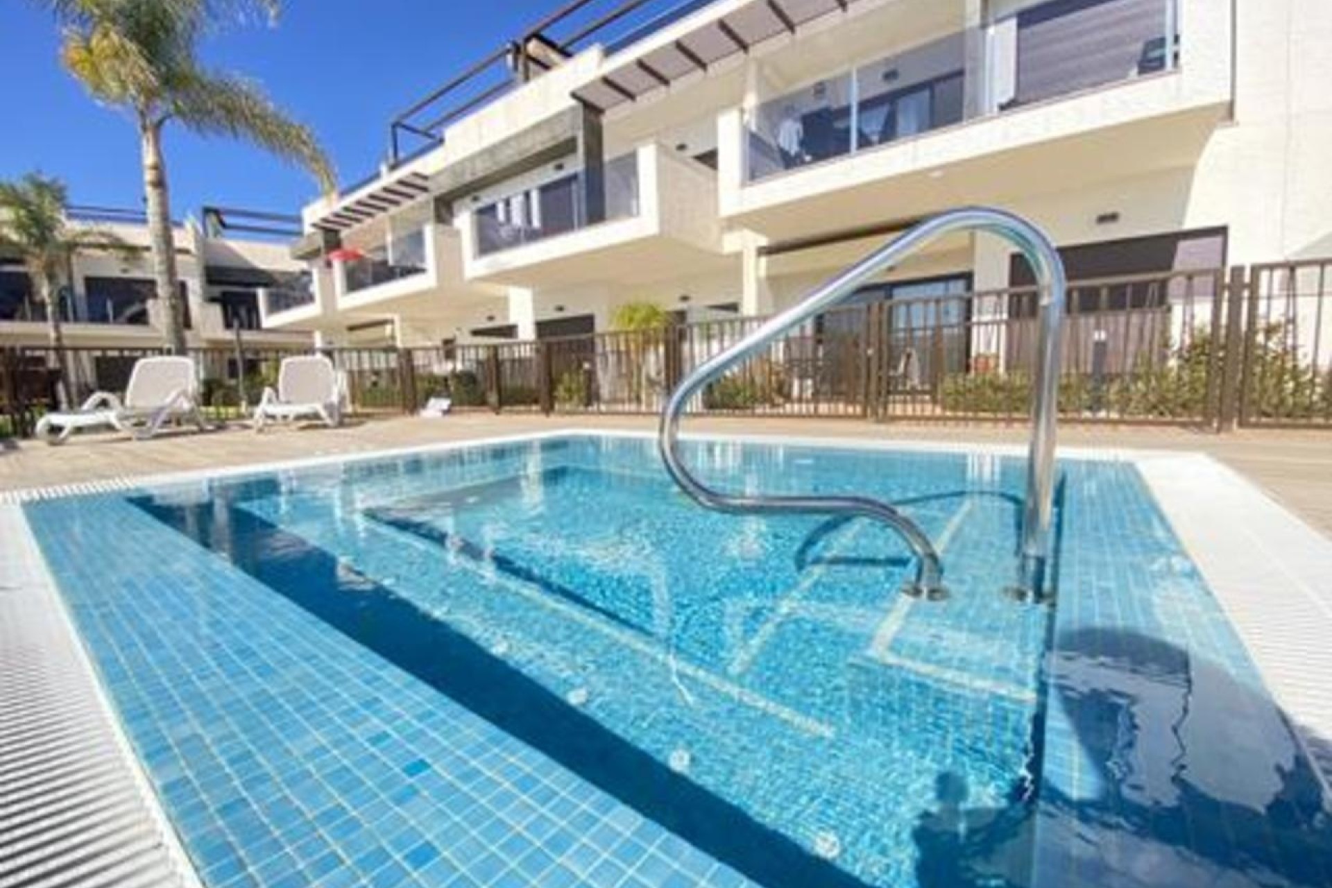 Venta - Apartamento / Piso -
Los Alcázares - Los Alcazares