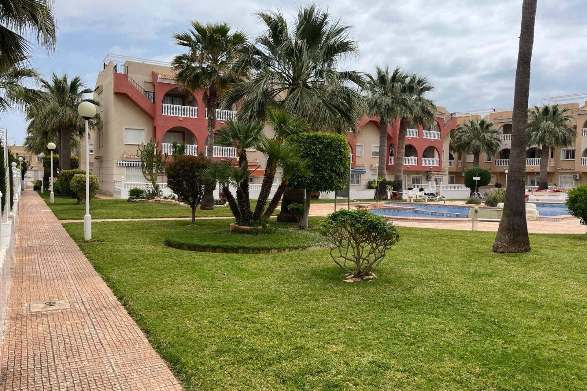 Venta - Apartamento / Piso -
Los Alcazares