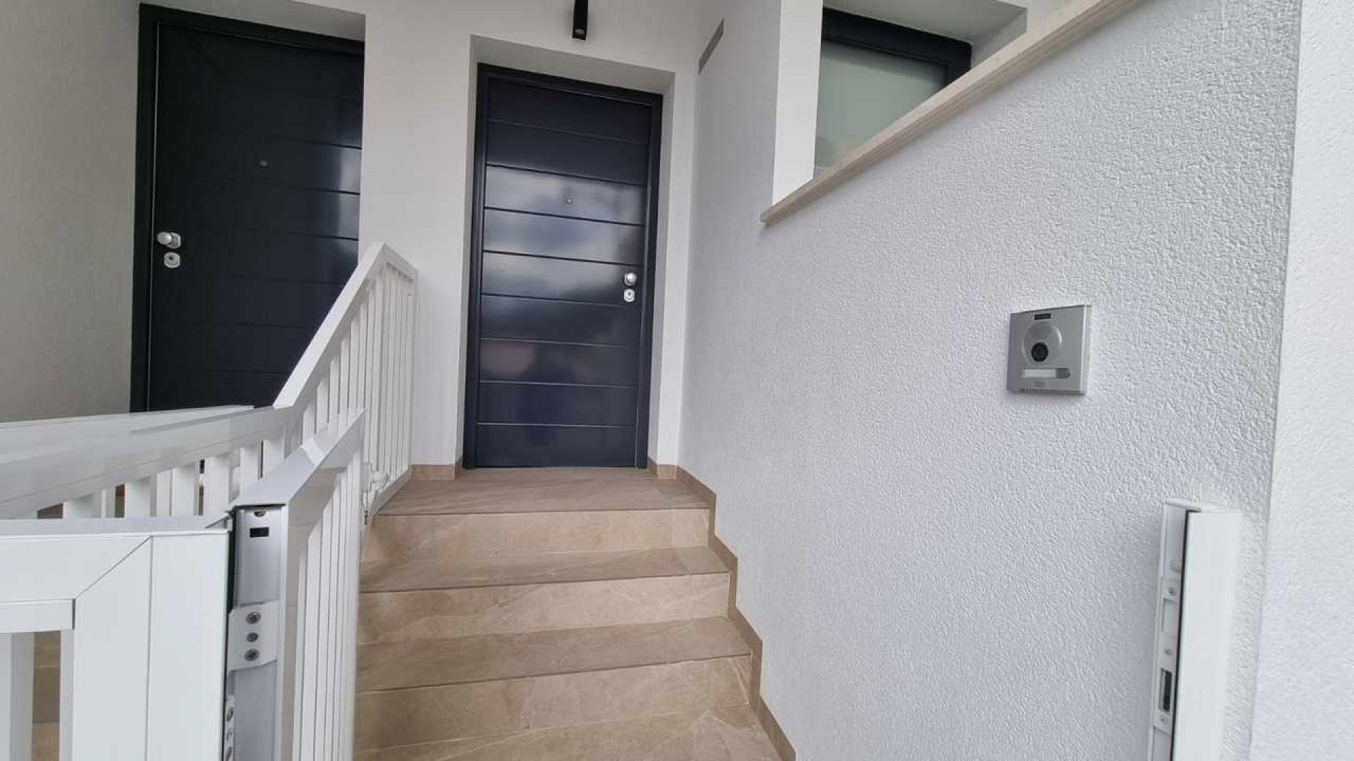 Venta - Apartamento piso -
Los Montesinos - Montesinos