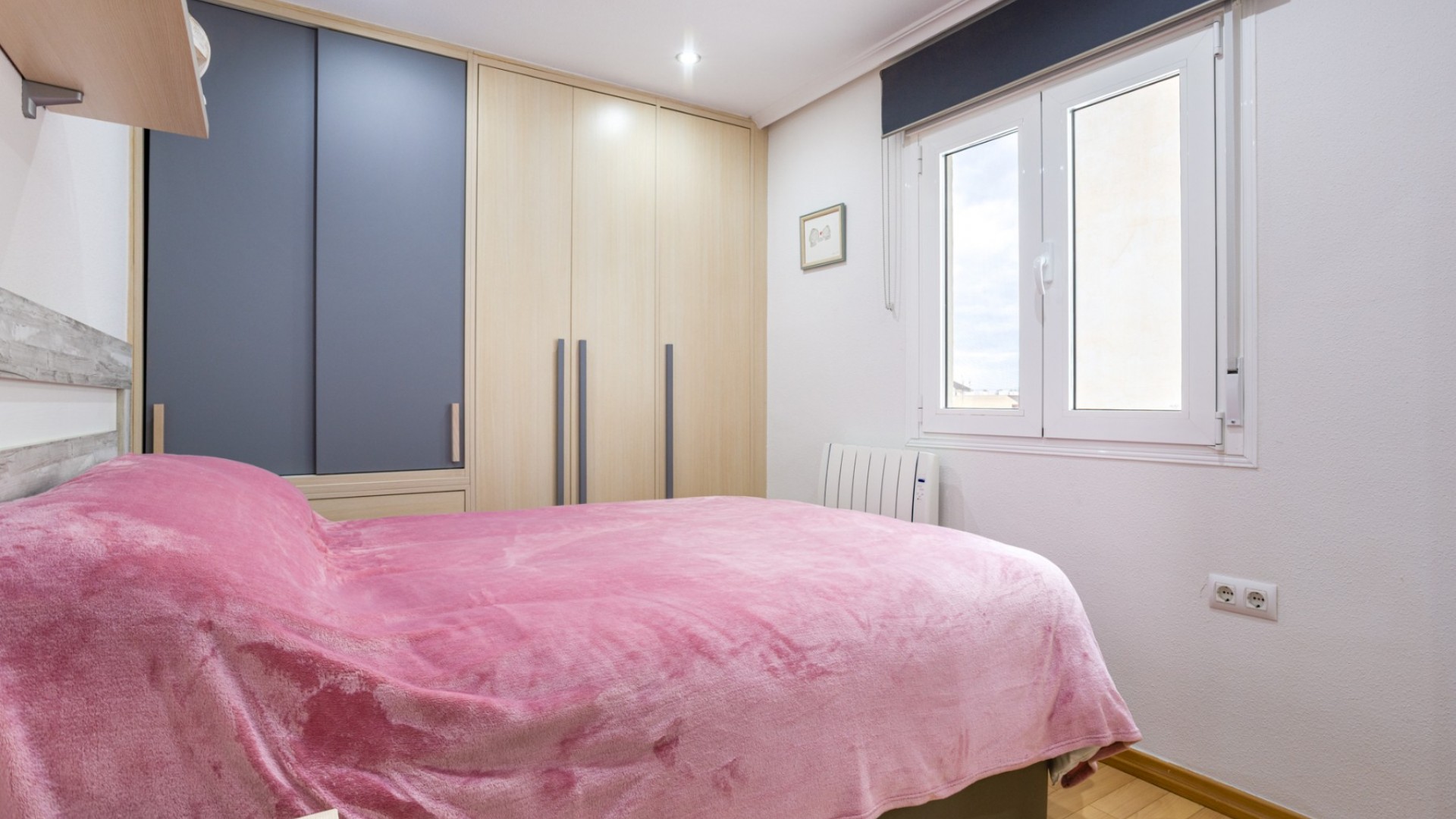 Venta - Apartamento piso -
Los Montesinos