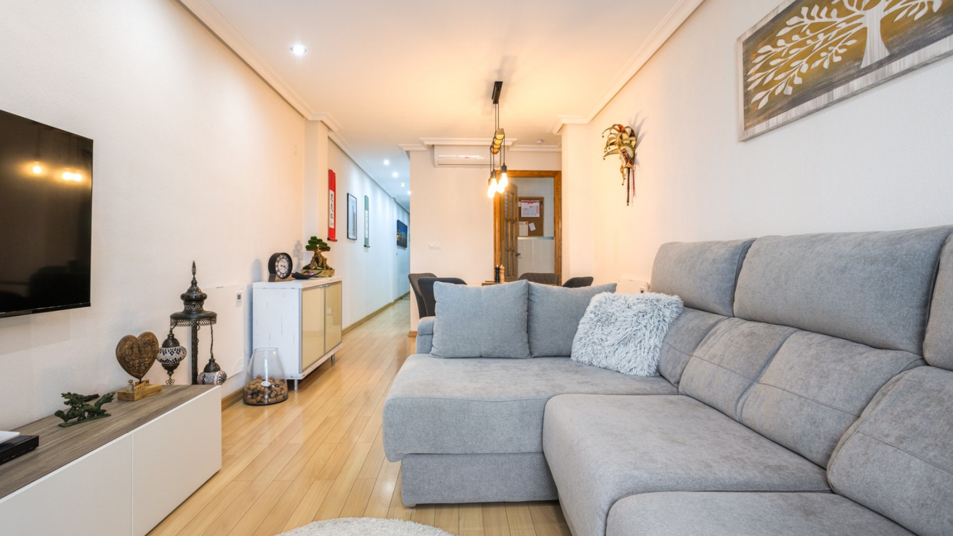 Venta - Apartamento piso -
Los Montesinos