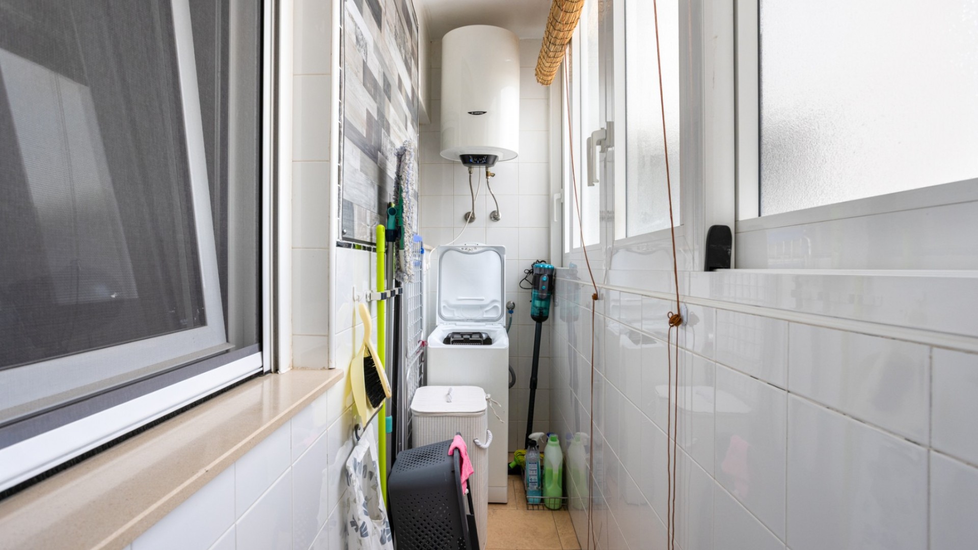 Venta - Apartamento piso -
Los Montesinos