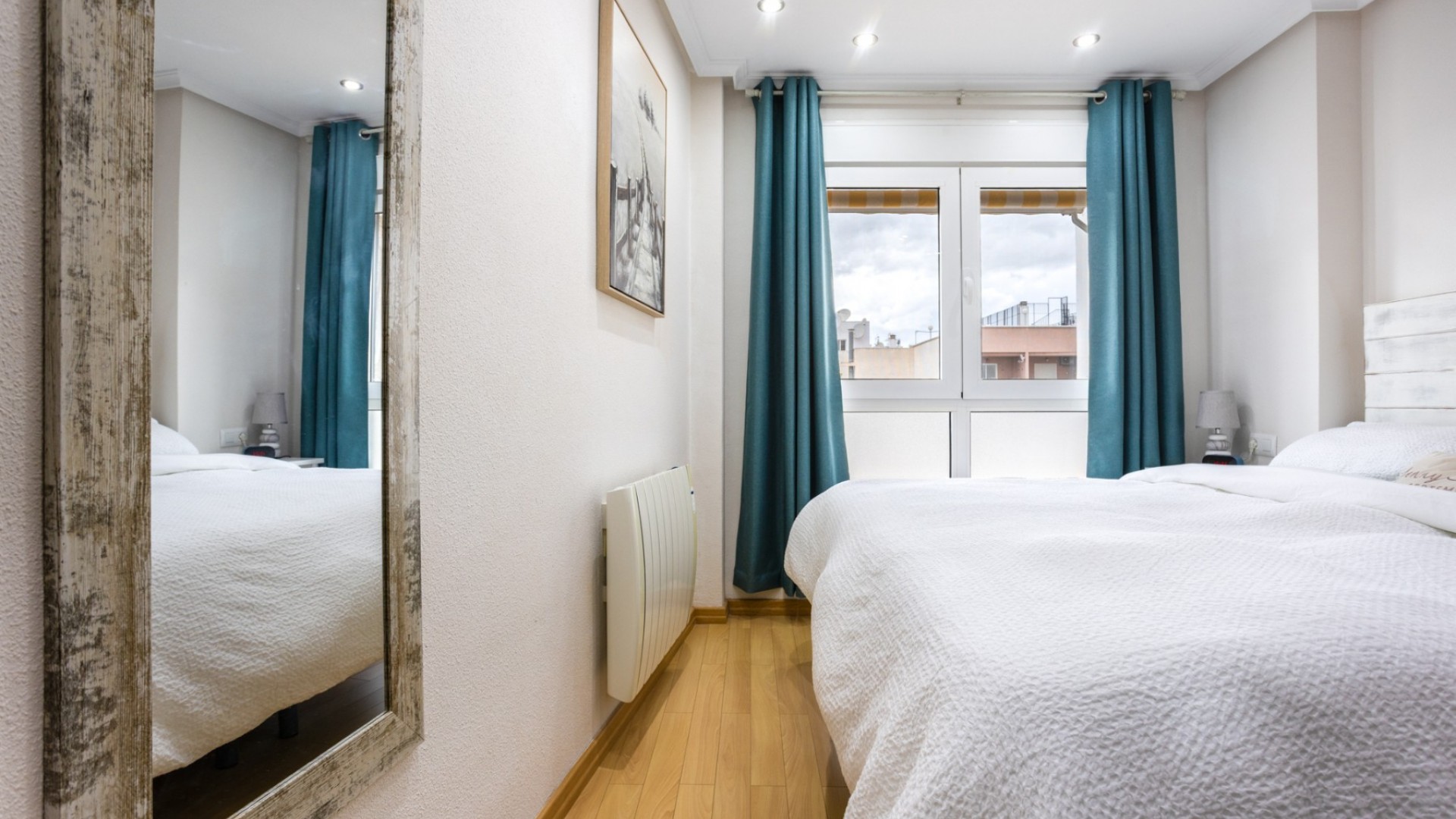 Venta - Apartamento piso -
Los Montesinos