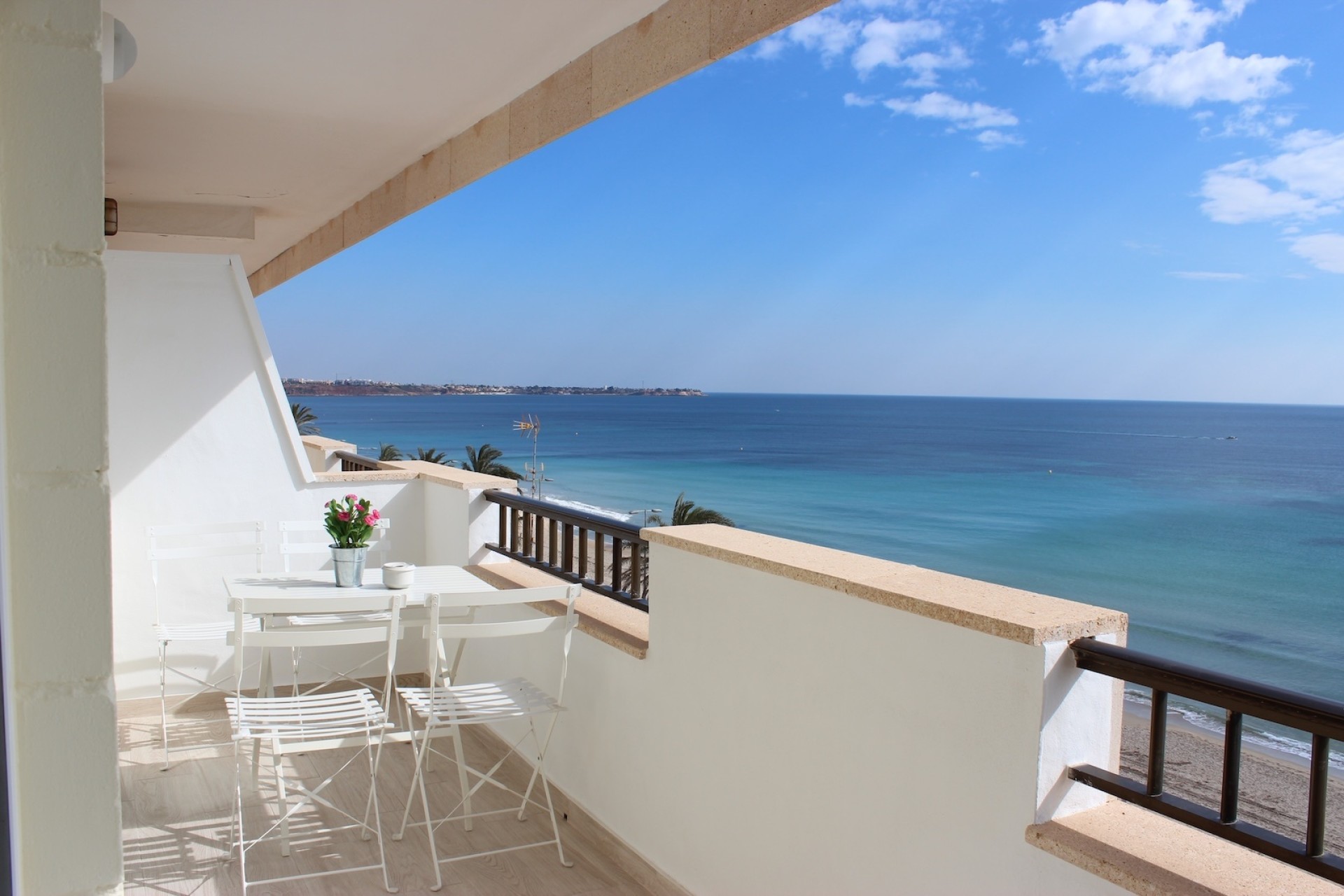 Venta - Apartamento / Piso -
Mil Palmeras - Costa Blanca