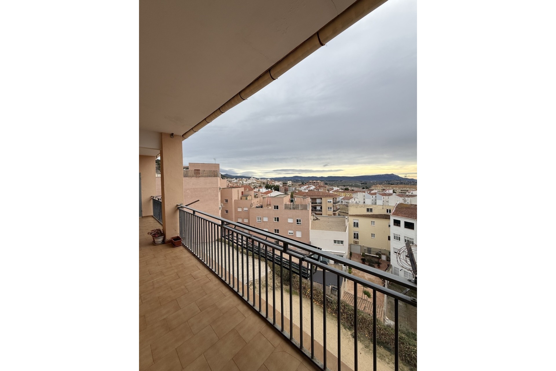 Venta - Apartamento / Piso -
Onil - Costa Blanca