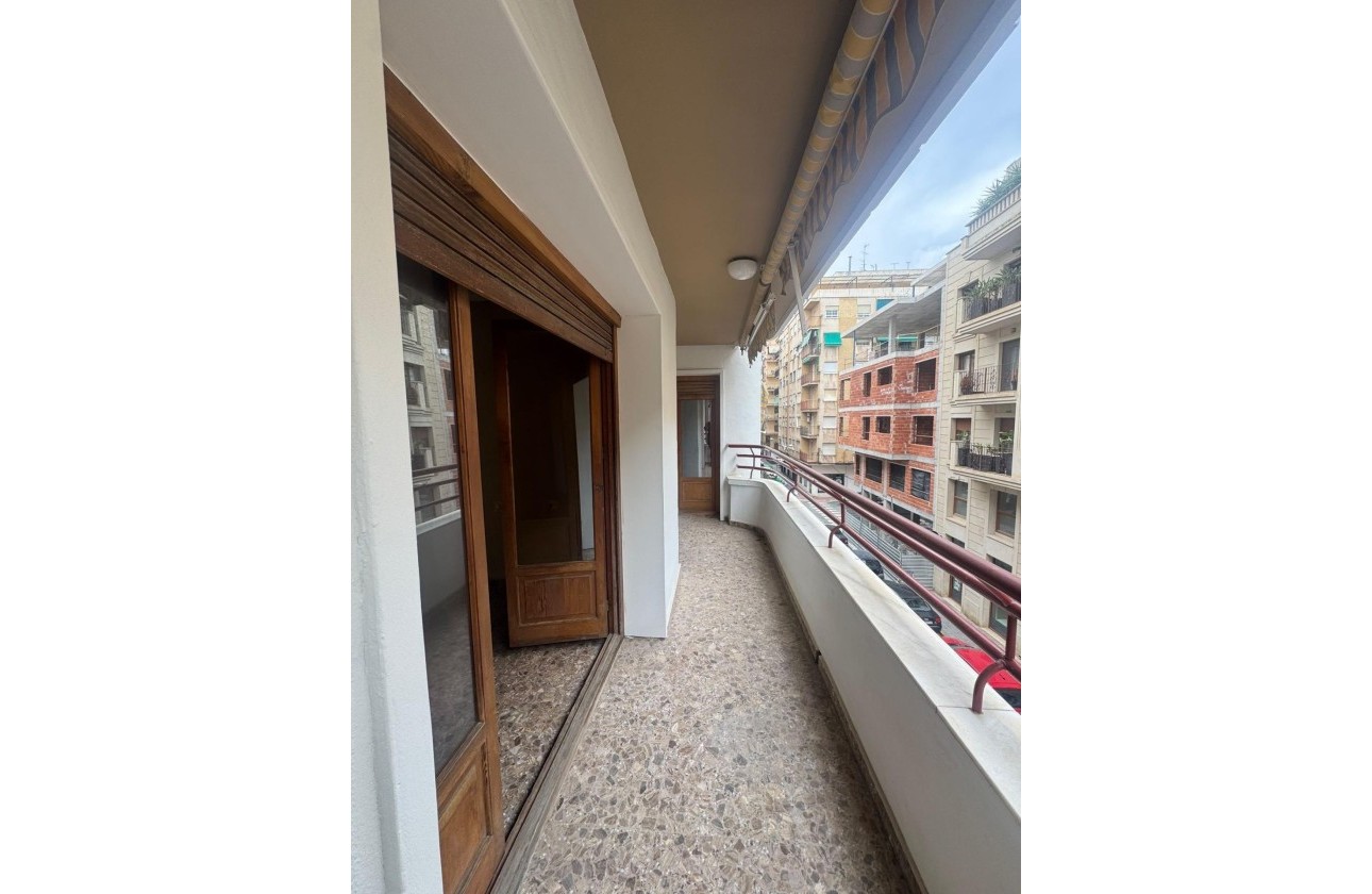 Venta - Apartamento / Piso -
Orihuela - Center
