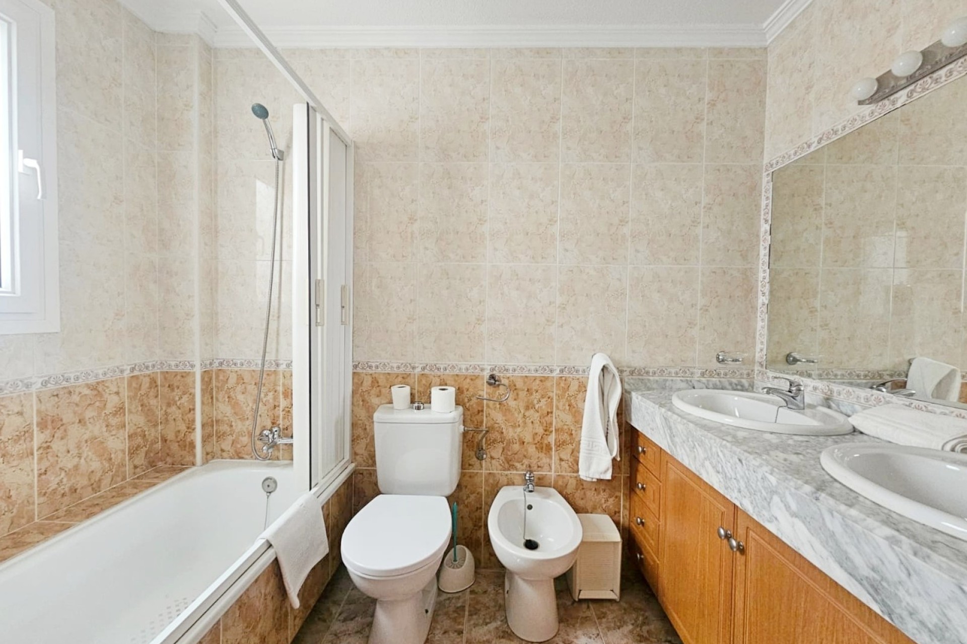 Venta - Apartamento / Piso -
Orihuela Costa - Agua Marina