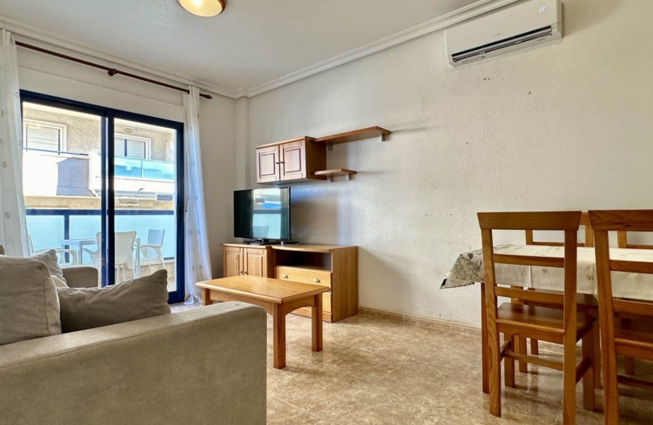 Venta - Apartamento / Piso -
Orihuela Costa - Cabo Roig