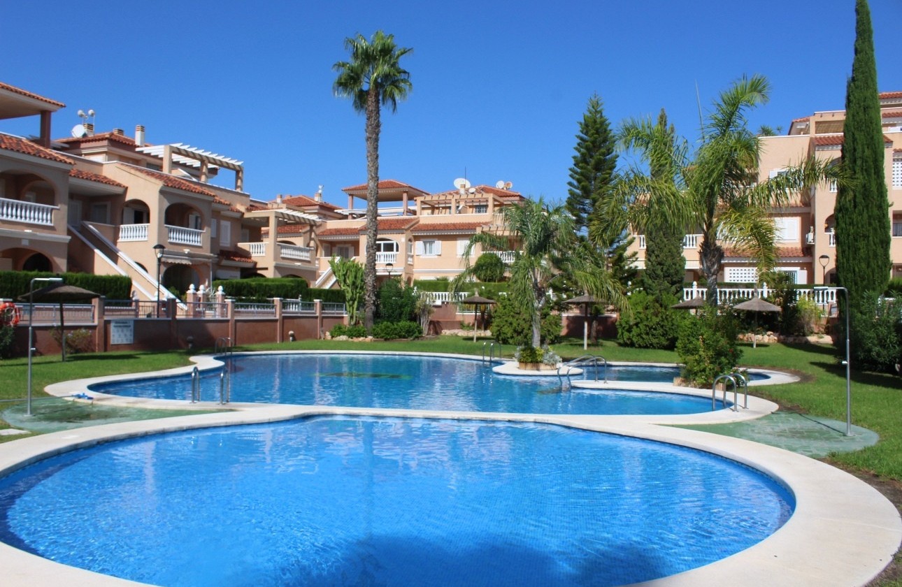 Venta - Apartamento / Piso -
Orihuela Costa - Costa Blanca