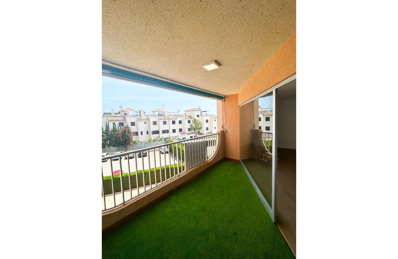 Venta - Apartamento / Piso -
Orihuela Costa - La Regia