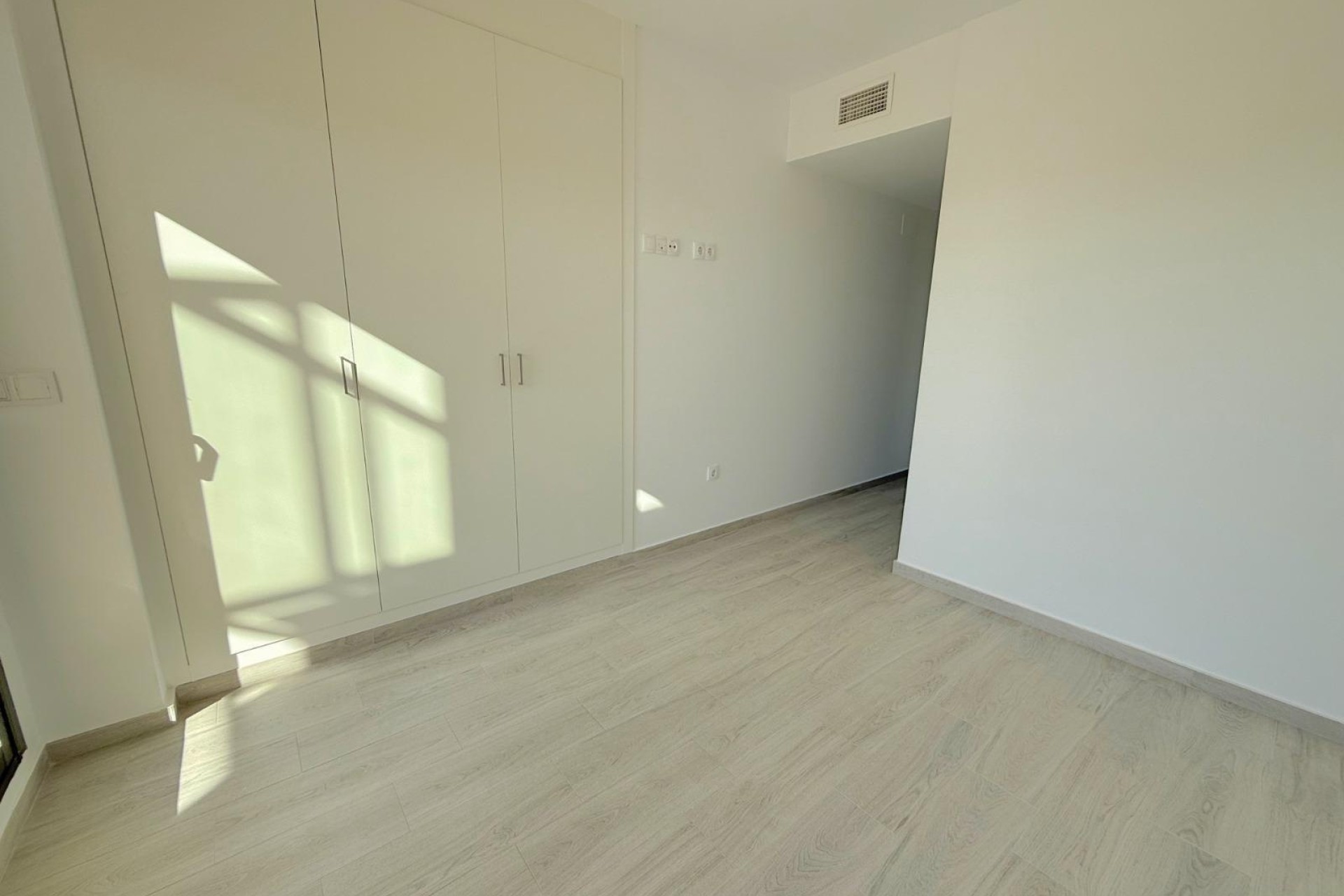 Venta - Apartamento / Piso -
Orihuela Costa - La Zenia