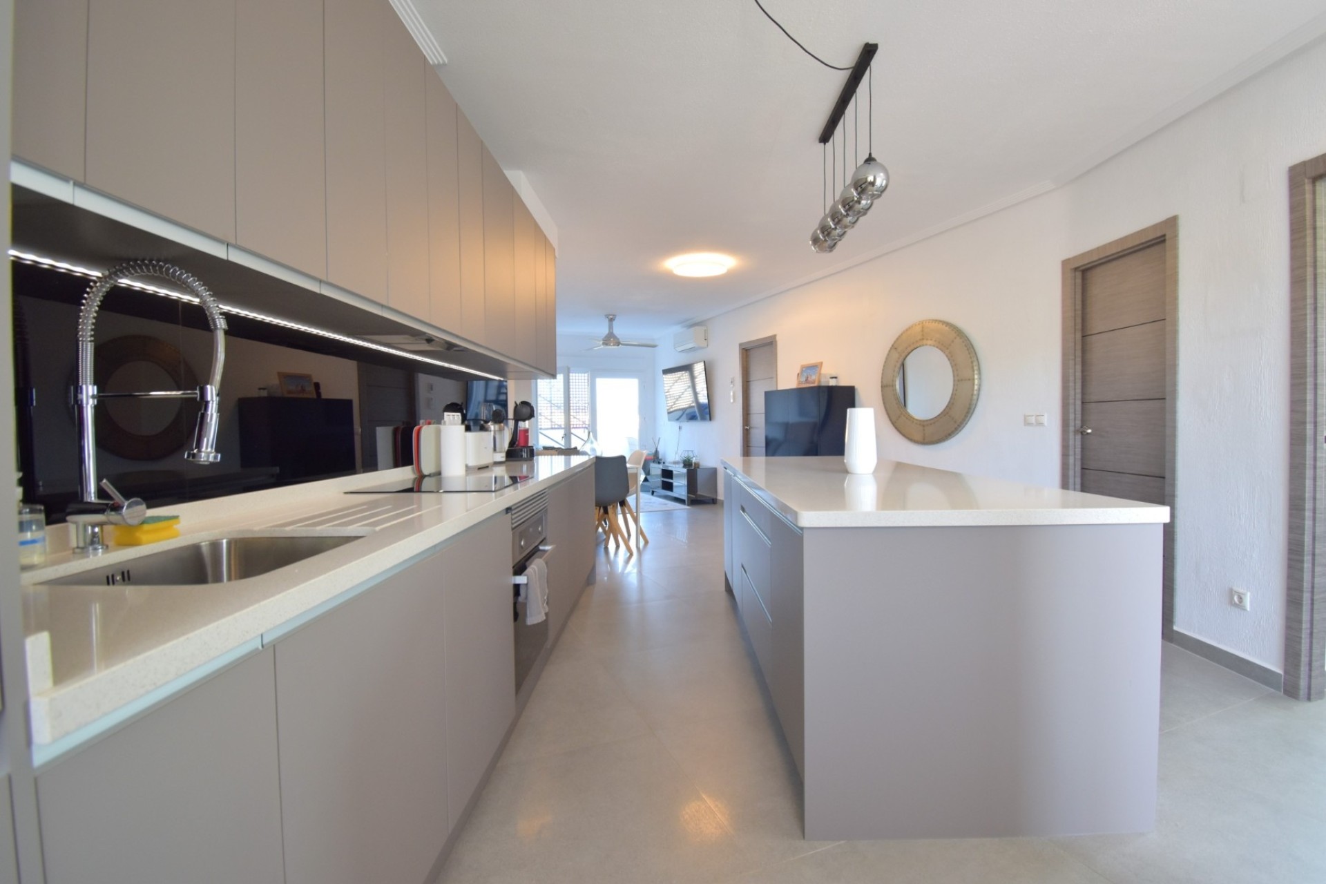 Venta - Apartamento / Piso -
Orihuela Costa - Las Filipinas