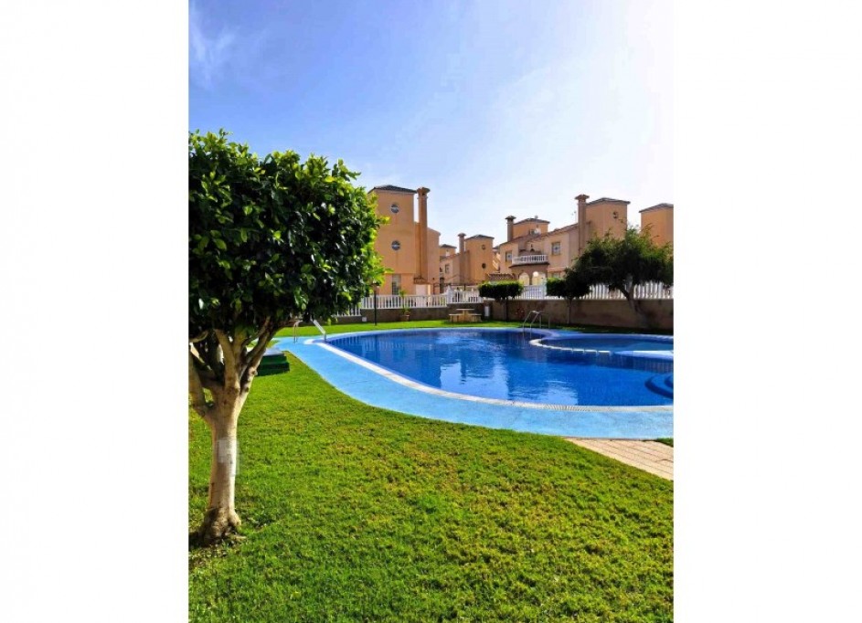 Venta - Apartamento piso -
Orihuela Costa - Orihuela