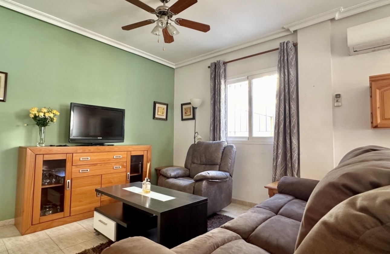 Venta - Apartamento piso -
Orihuela Costa - Playa Flamenca