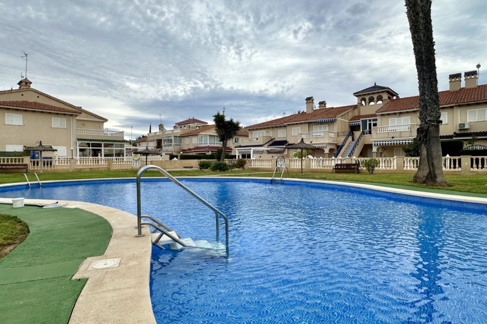 Venta - Apartamento piso -
Orihuela Costa - Playa Flamenca