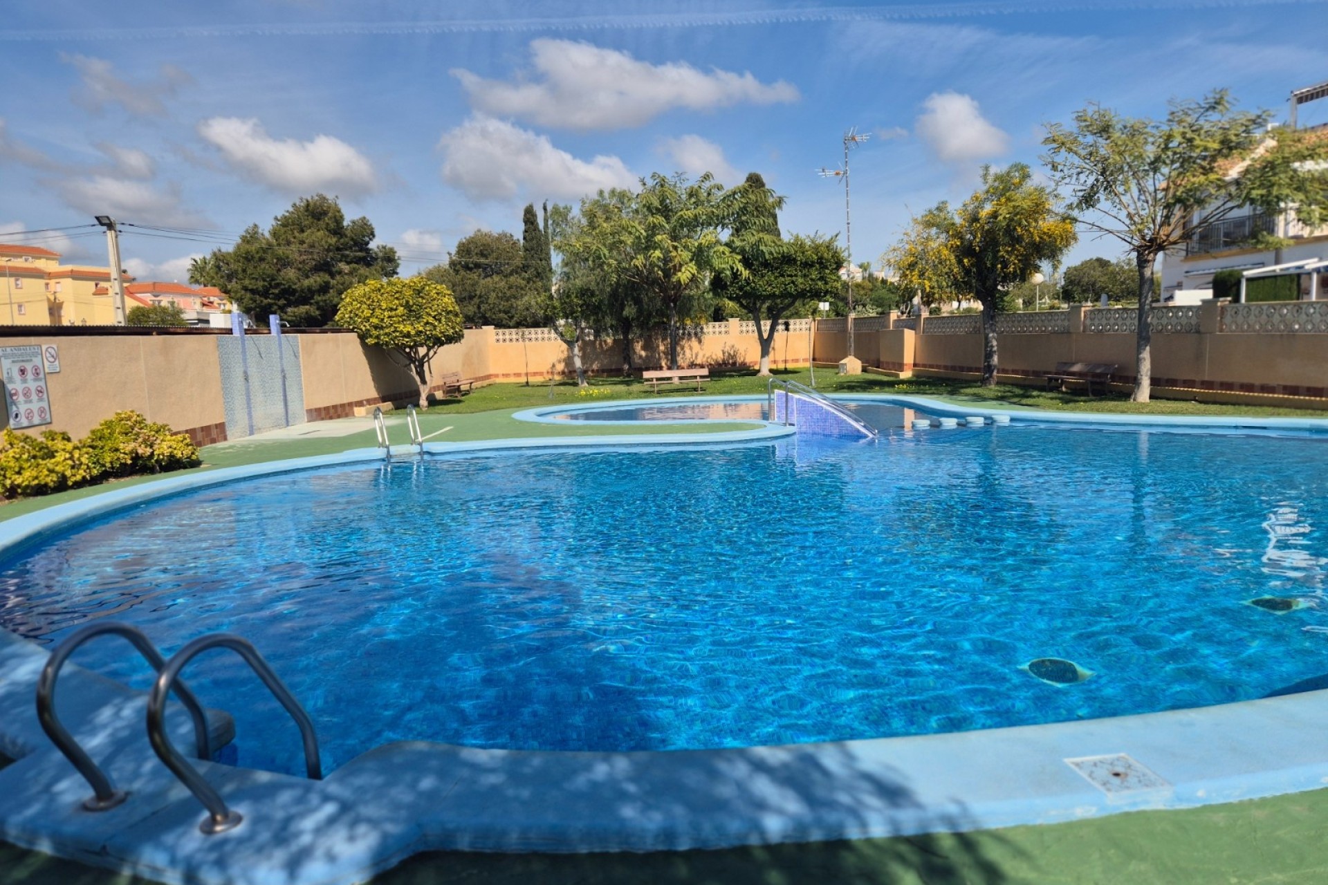 Venta - Apartamento piso -
Orihuela Costa - Playa Flamenca