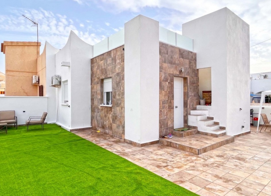 Venta - Apartamento piso -
Orihuela Costa - Playa Flamenca