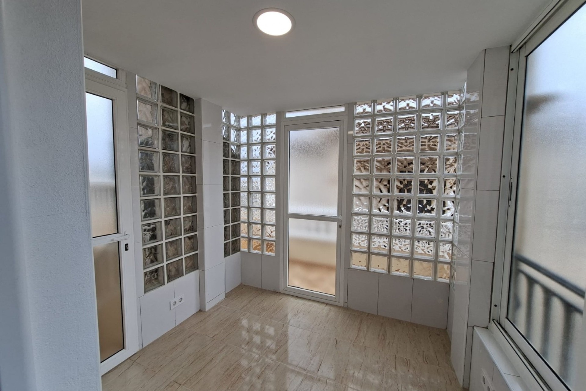 Venta - Apartamento / Piso -
Orihuela Costa - Punta Prima