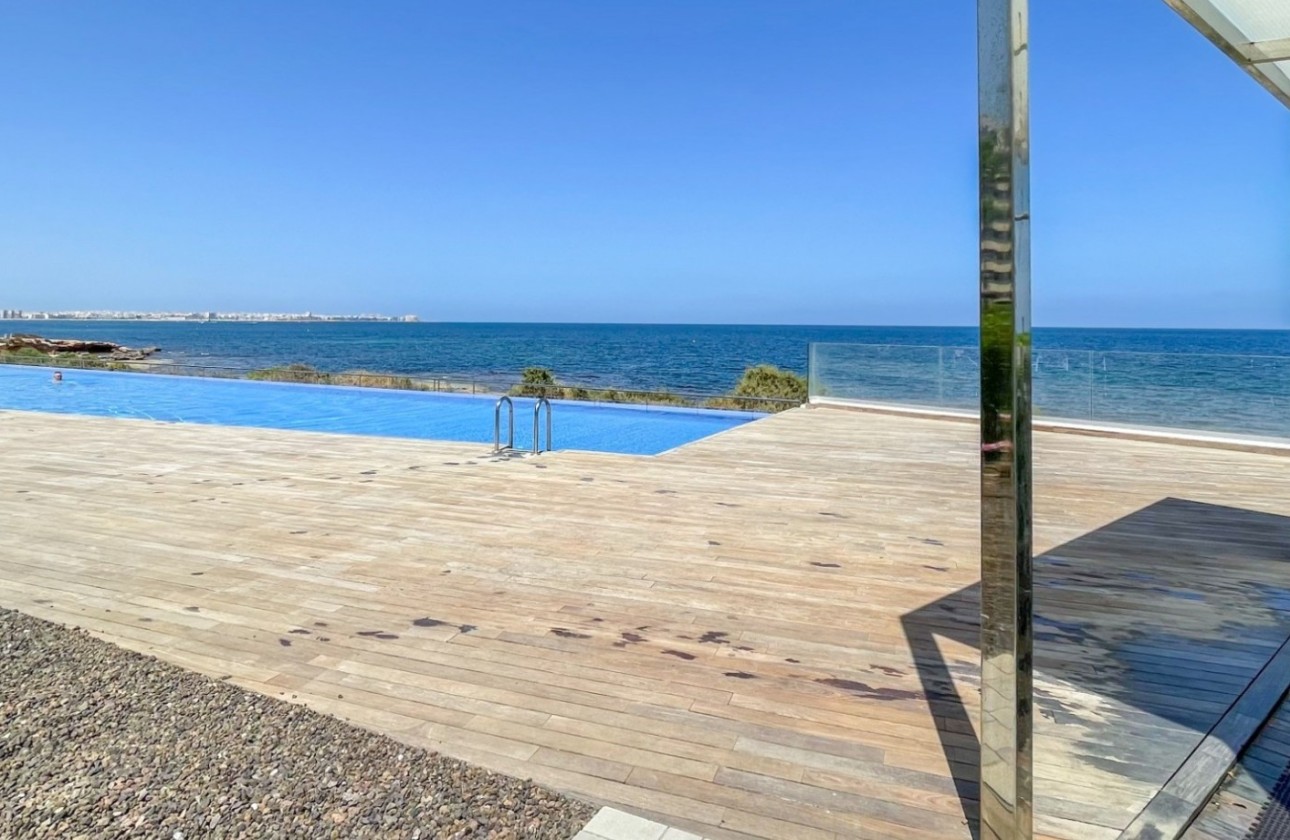 Venta - Apartamento / Piso -
Orihuela Costa - Punta Prima