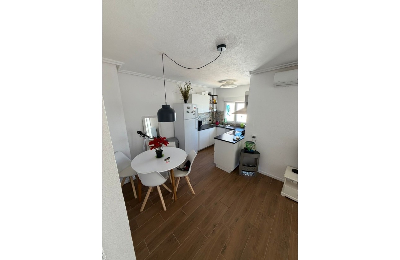 Venta - Apartamento / Piso -
Orihuela Costa - Punta Prima