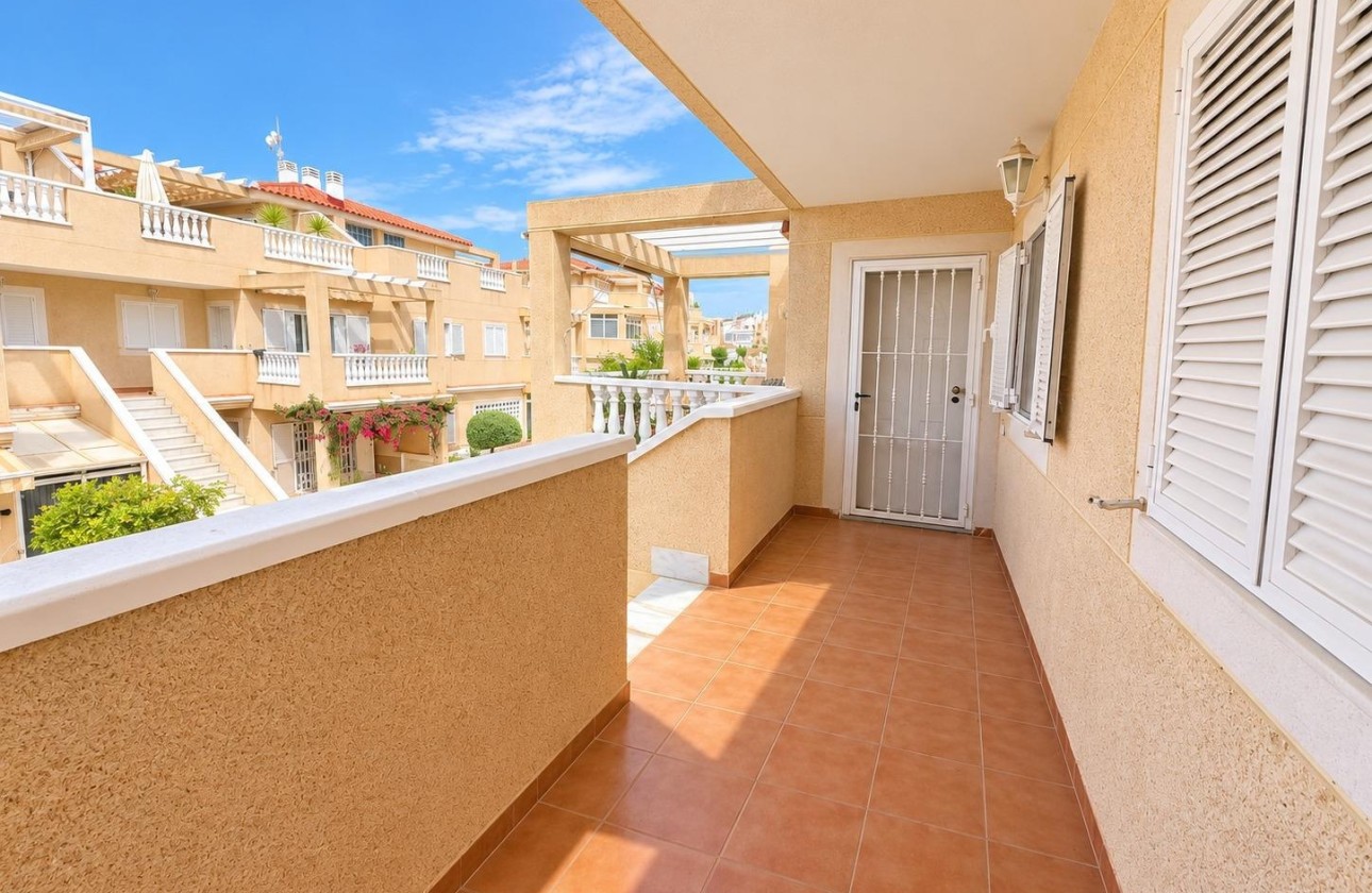 Venta - Apartamento / Piso -
Orihuela Costa - Punta Prima