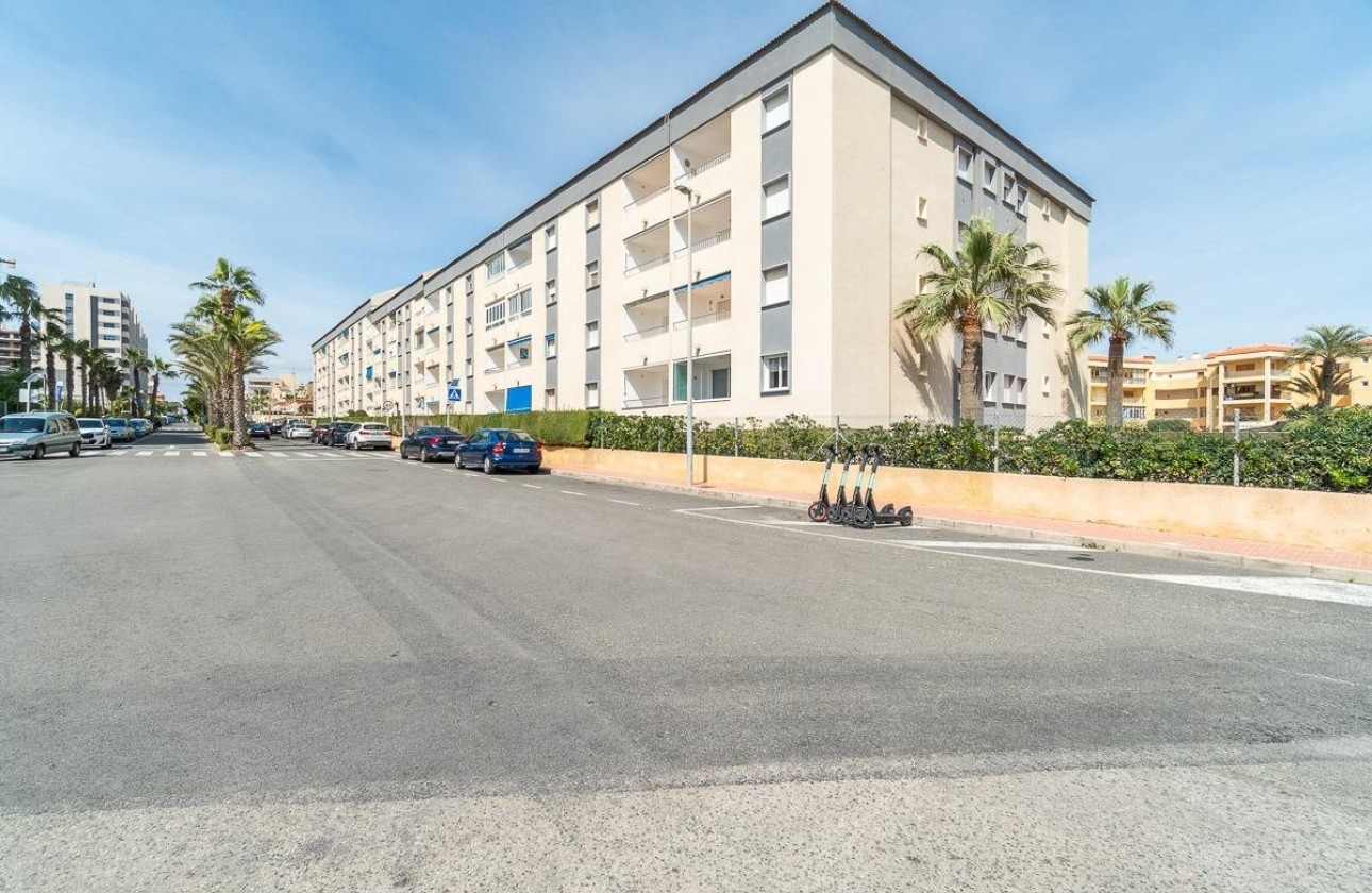 Venta - Apartamento / Piso -
Orihuela Costa - Rocio del Mar