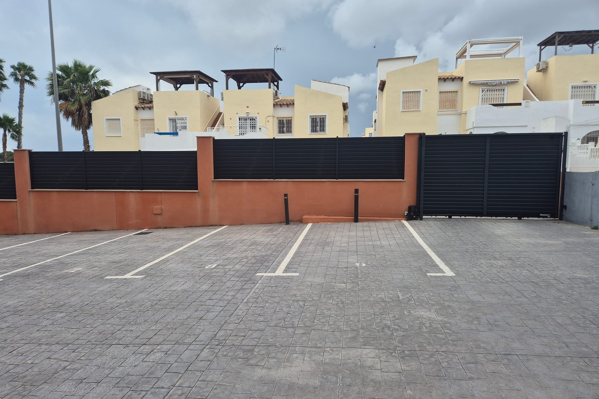Venta - Apartamento / Piso -
Orihuela Costa