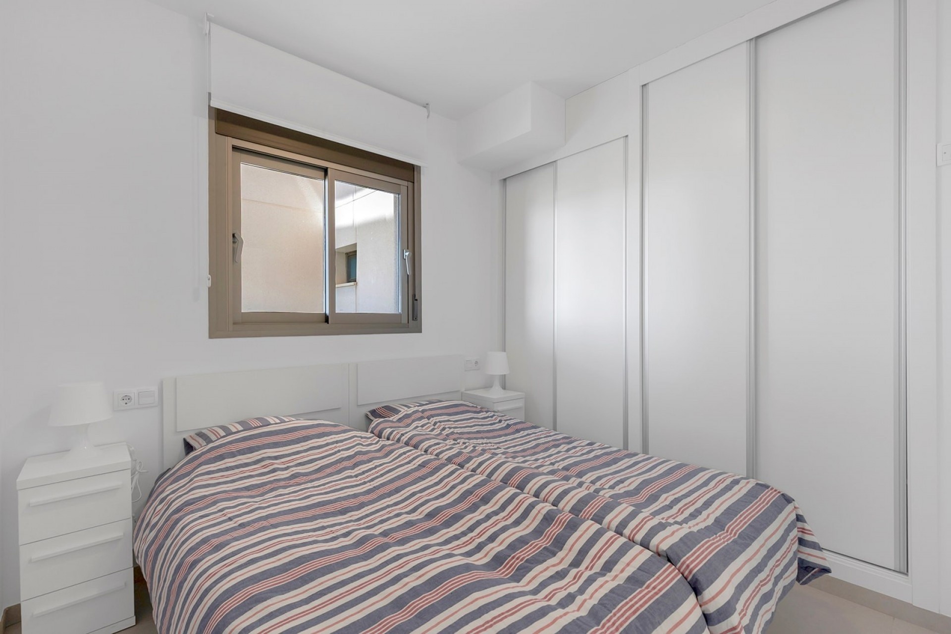 Venta - Apartamento / Piso -
Orihuela Costa