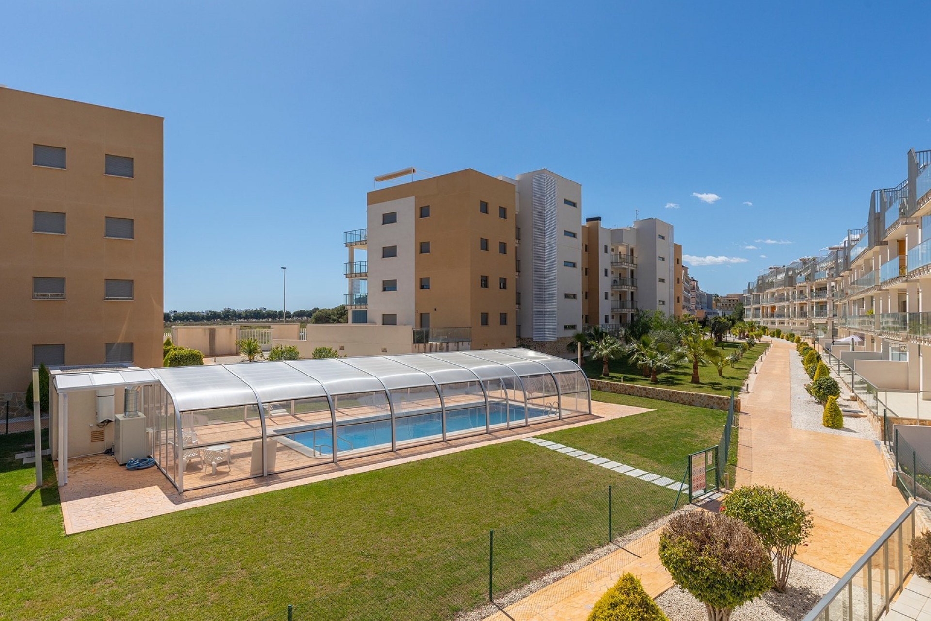 Venta - Apartamento / Piso -
Orihuela Costa
